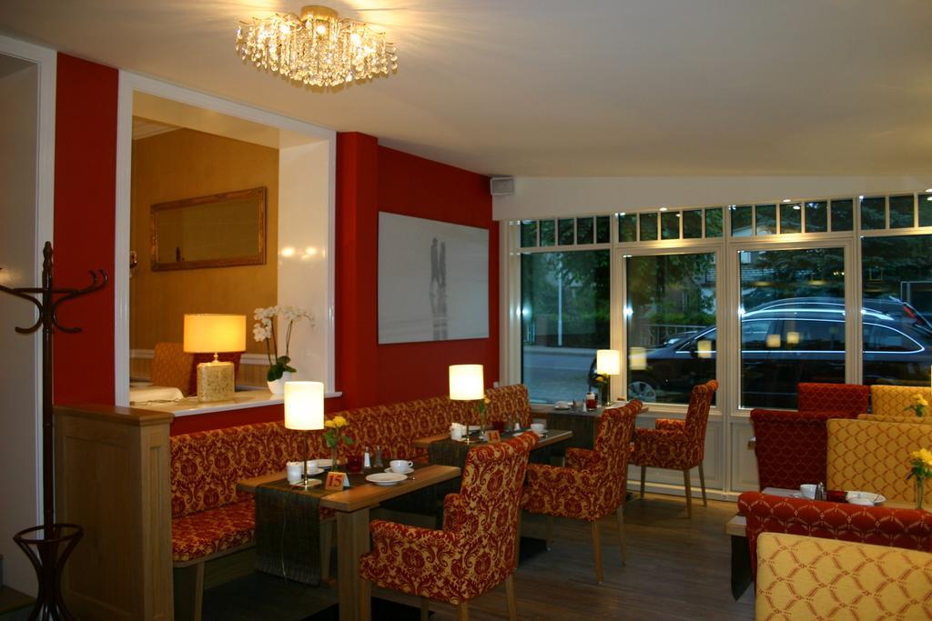 Hotel Sonneneck Zinnowitz Exterior photo