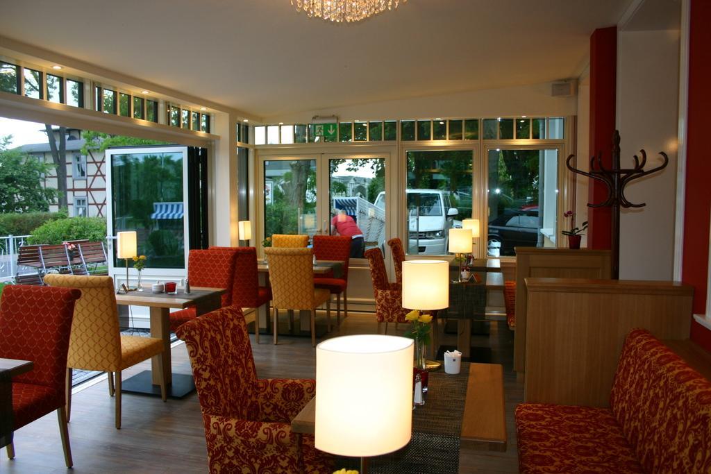 Hotel Sonneneck Zinnowitz Exterior photo