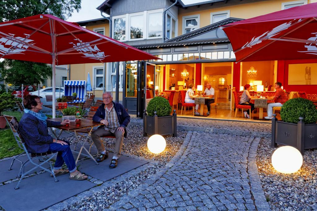 Hotel Sonneneck Zinnowitz Exterior photo